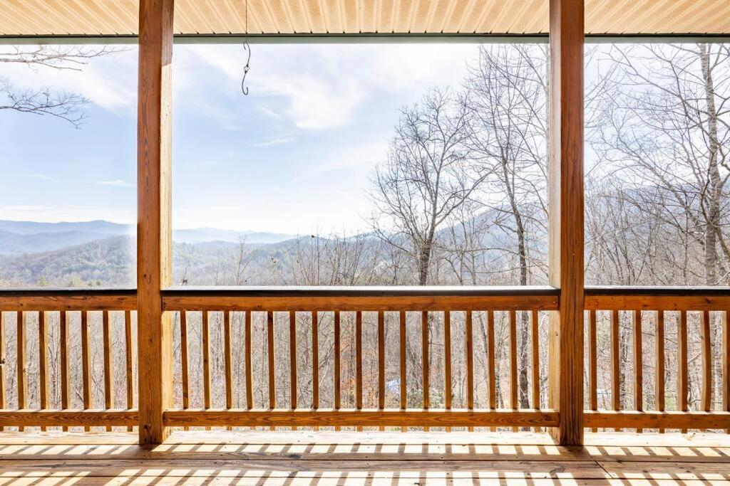 Red Rooster Family Cabin W/Hot Tub+Fire Pit+View Franklin Luaran gambar